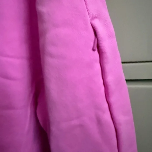 GAP Vibrant Pink Women's Cropped Hoodie - Picture 3 of 8
